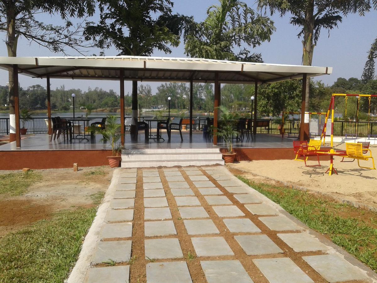 Savshanti Lake Resort Saputara Buitenkant foto