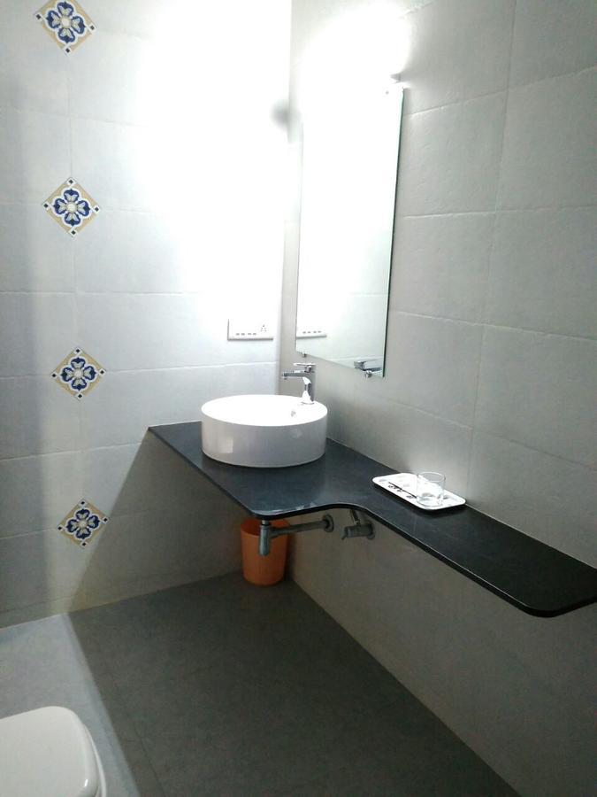 Savshanti Lake Resort Saputara Buitenkant foto